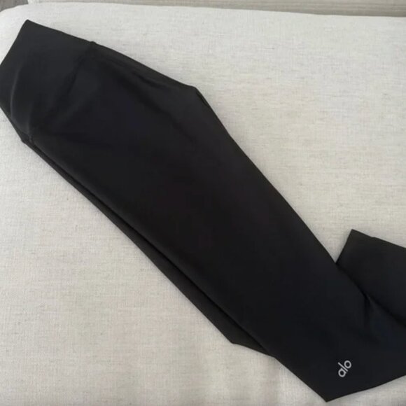 Airlift High-Waist 7/8 Turn It Up Legging , Black Legging , New, Small Size - Picture 3 of 5